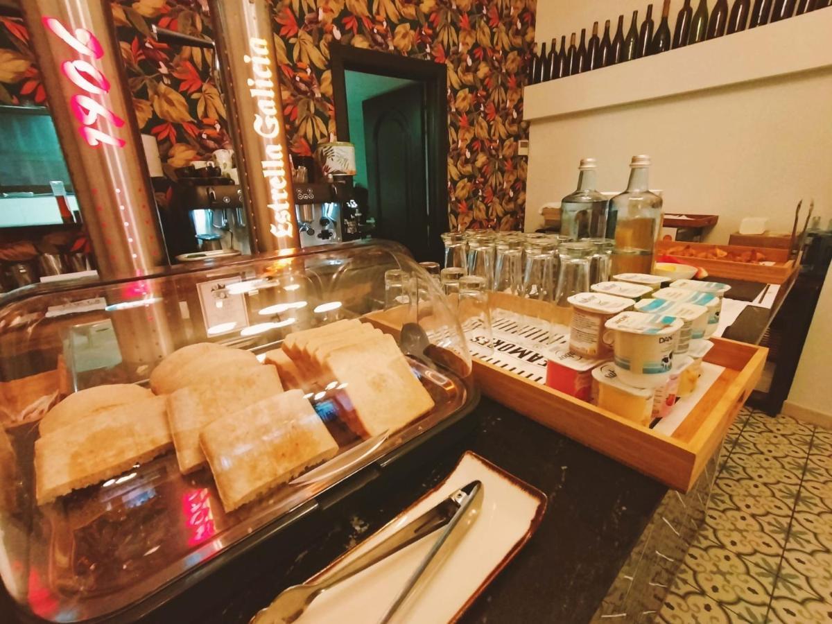 Hostal Erasmus By Gaiarooms Salamanca Kültér fotó