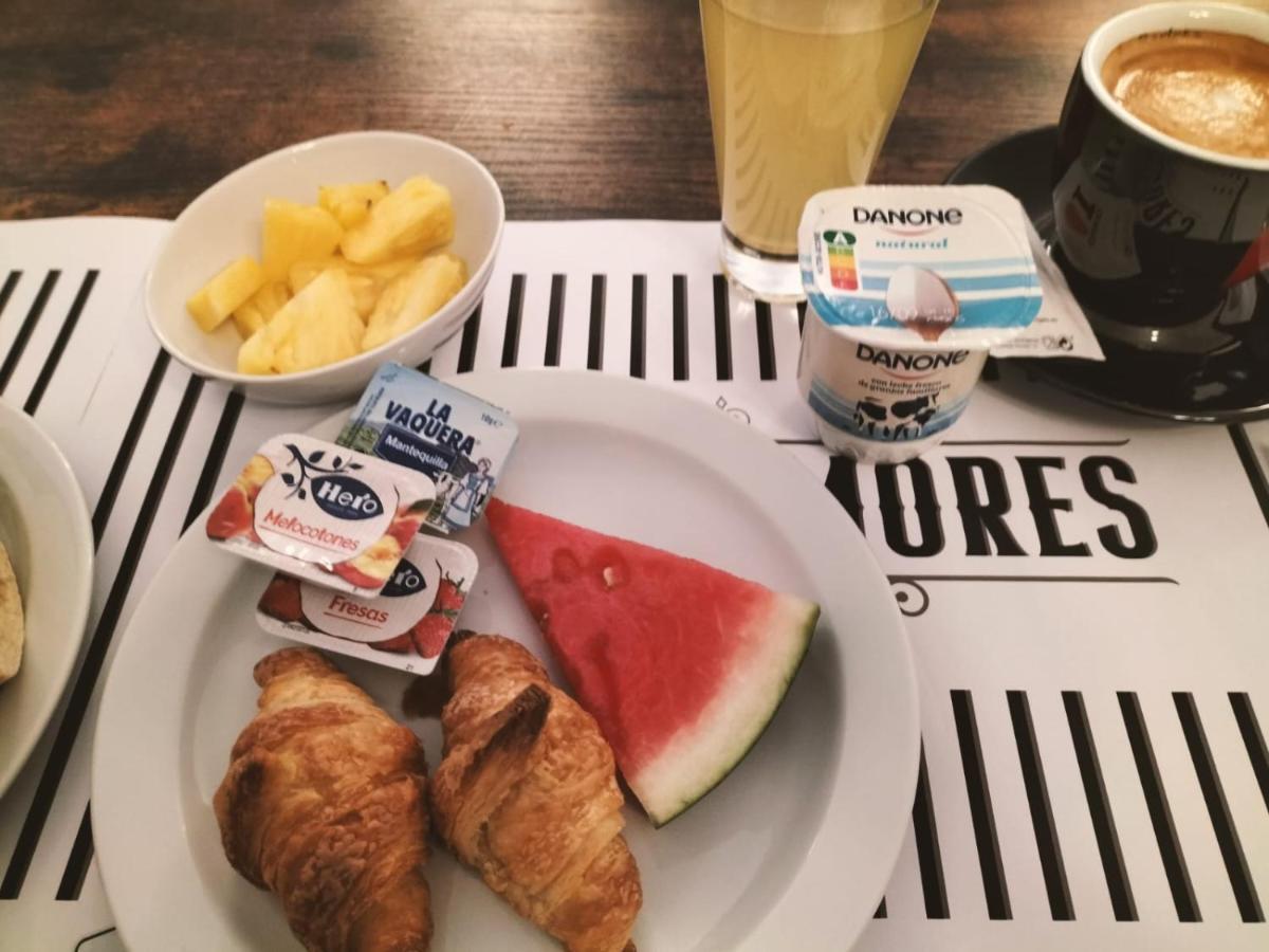 Hostal Erasmus By Gaiarooms Salamanca Kültér fotó