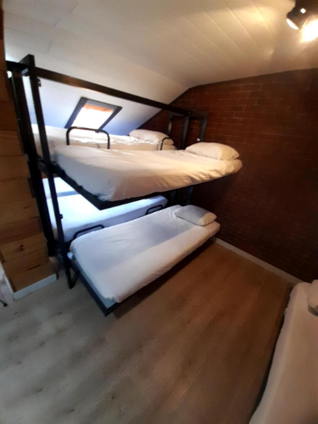 Hostal Erasmus By Gaiarooms Salamanca Kültér fotó