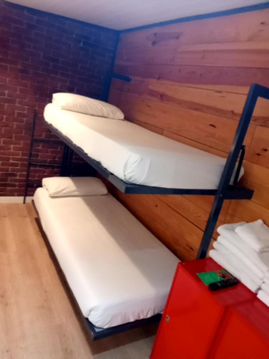 Hostal Erasmus By Gaiarooms Salamanca Kültér fotó
